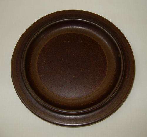 RETRO SCANDINAVIAN ARABIA 'RUSKA' 16cm SIDE PLATE by ULLA PROCOPE c1970's (1 of 10 available)