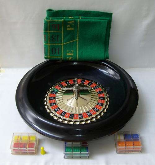 ROULETTE & BLACKJACK WHEEL & ACCESSORIES