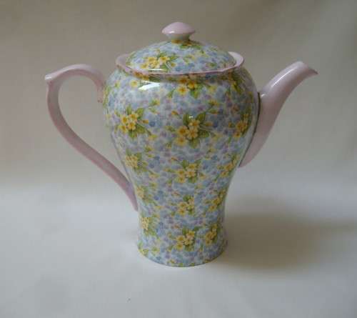 VINTAGE SHELLEY 'PRIMROSE' PATTERN 12586 COFFEE POT & COVER c1945-1966