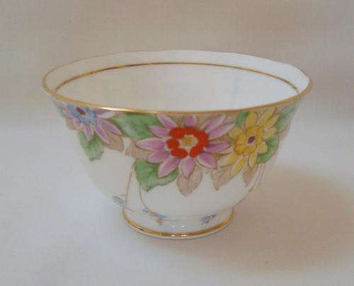 NEW CHELSEA FINE BONE CHINA FLORAL SUGAR BOWL