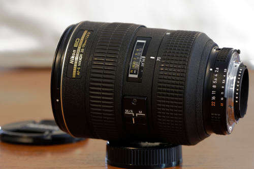 Nikon ED AF-S NIKKOR 28-70mm f/2.8 D Lens