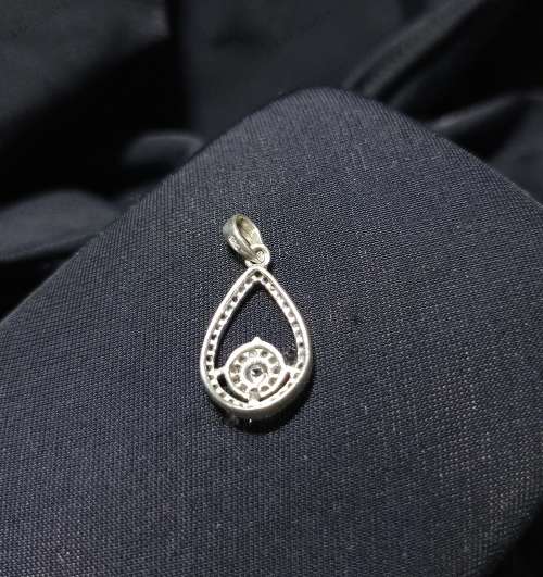 Gorgeous 925 Sterling Silver Pendant !!