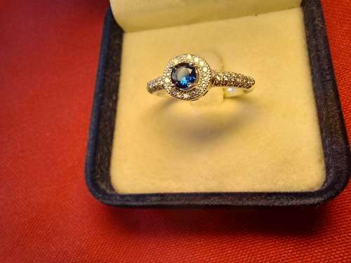 DAZZLING 925 STERLING SILVER RING