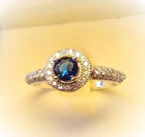DAZZLING 925 STERLING SILVER RING