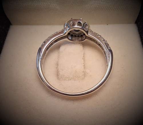 DAZZLING 925 STERLING SILVER RING