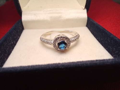 DAZZLING 925 STERLING SILVER RING