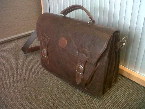 Skarf Bathong - Genuine Leather mini diplomatic briefcase - size 37CM x 30CM