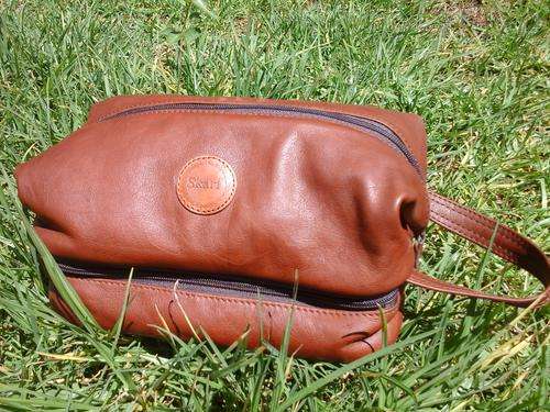 Toiletry bags - Genuine Leather
