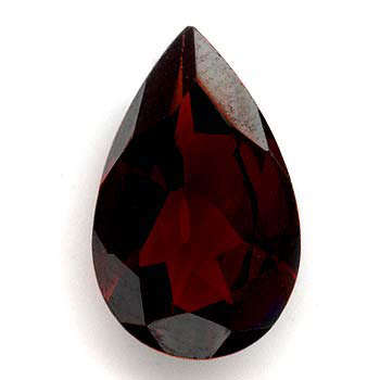 GARNET PEAR CUT  10 X 7 mm