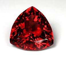 GARNET TRILLION CUT  6 mm