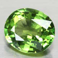 NATURAL GREEN TOURMALINE - OVAL 8 x 6 mm