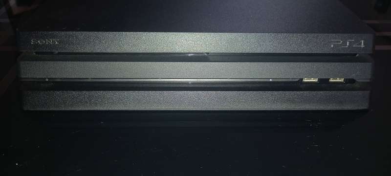 1T PlayStation 4 pro CUH7218B