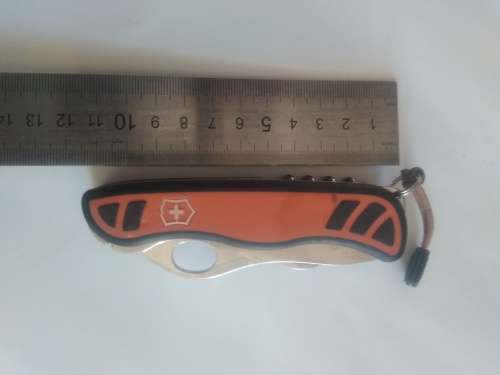 Victorinox Swiss Army Hunter XT Grip- Lock Blade with a leather pouch