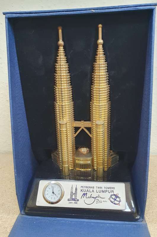 NEW CAST METAL MALAYSIAN TWIN TOWER SOUVENIR WITH CLOCK.