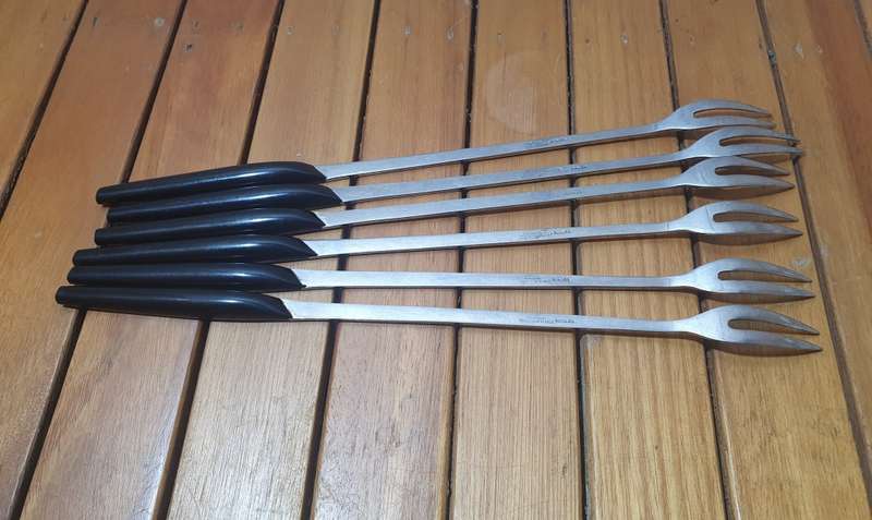VINTAGE SECONDHAND QUALITY JAPAN MADE FONDUE SKEWERS SET.