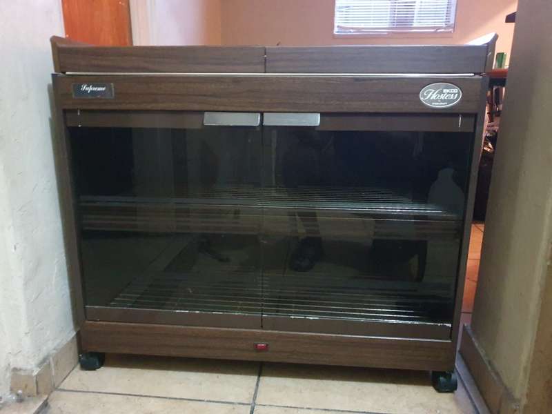 EKCO HOSTESS BY STEELCRAFT FOOD WARMER TROLLEY - COMPLETE SET DEMO STOCK.