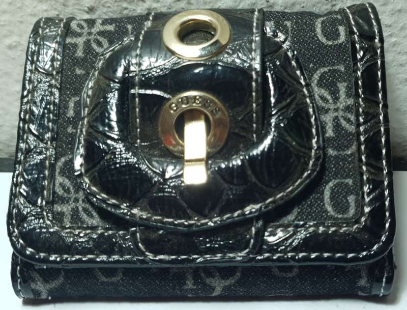 BRAND NEW `GUESS - MARCIANO` LUXURY 3 FOLD WALLET WITH LAMINATED LEATHER.