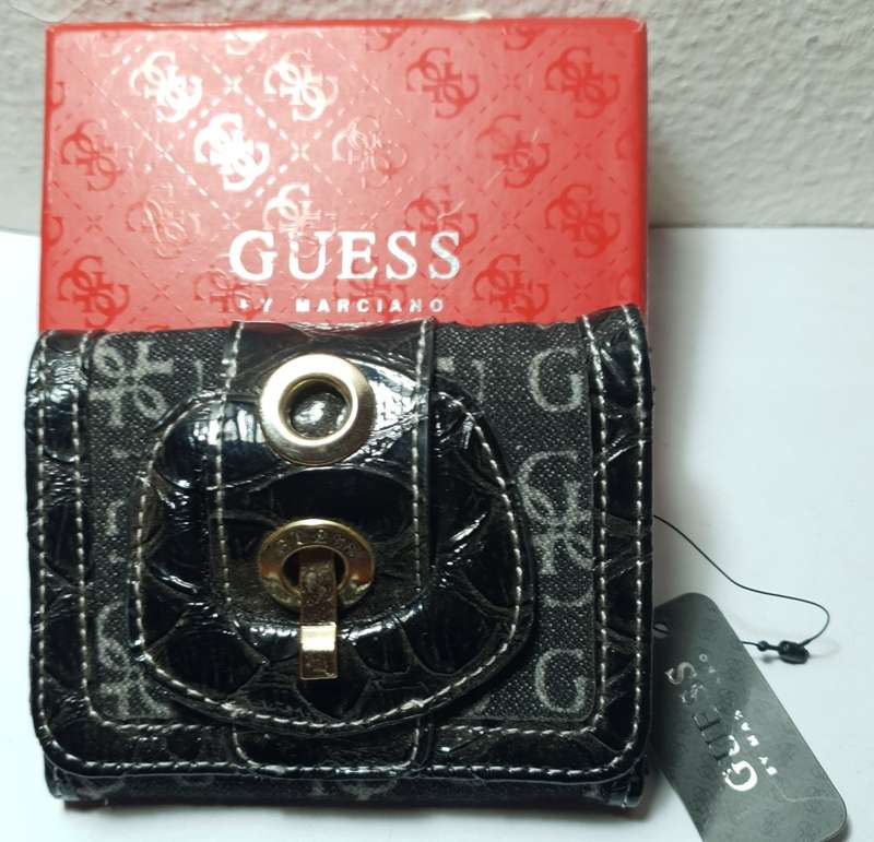 BRAND NEW `GUESS - MARCIANO` LUXURY 3 FOLD WALLET WITH LAMINATED LEATHER.