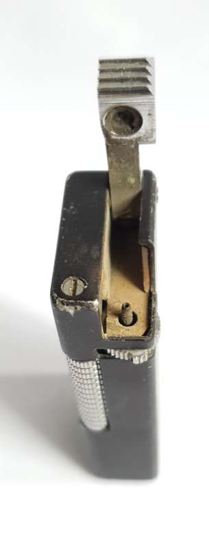 VINTAGE `PRINCE - MARQUIS` SIGNATURE ELECTRONIC GAS LIGHTER.