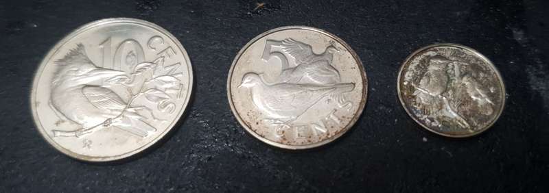 1977 QUEEN ELIZABETH II BRITISH VIRGIN ISLANDS SILVER JUBILEE PROOF SILVER 3 COIN SET.