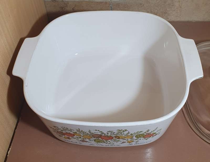 DEMO STOCK - RARE VINTAGE CORNING WARE A-5-B  5LITRE CASSEROLE WITH LID.