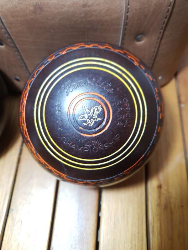 PAIR OF VINTAGE OFFICIAL SABA CHAMPIONSHIP BOWLING BOWLS BY HANSELITE WITH LEATHER LIKE CARRY CASE.