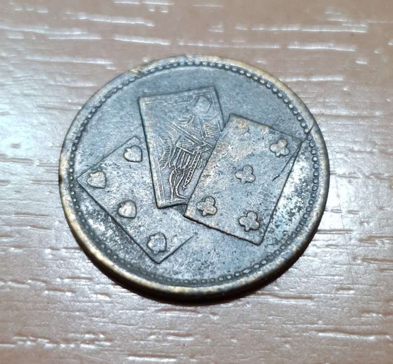 Rare 1850 Victoria Regina 3 card whist game counter gaming token.
