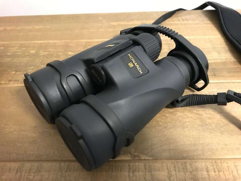 Nikon 10x42 Monarch 5 Binocular - Black EXCELLENT CONDITION!!!