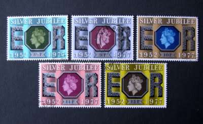 GREAT BRITAIN Set - Silver Jubilee 1977