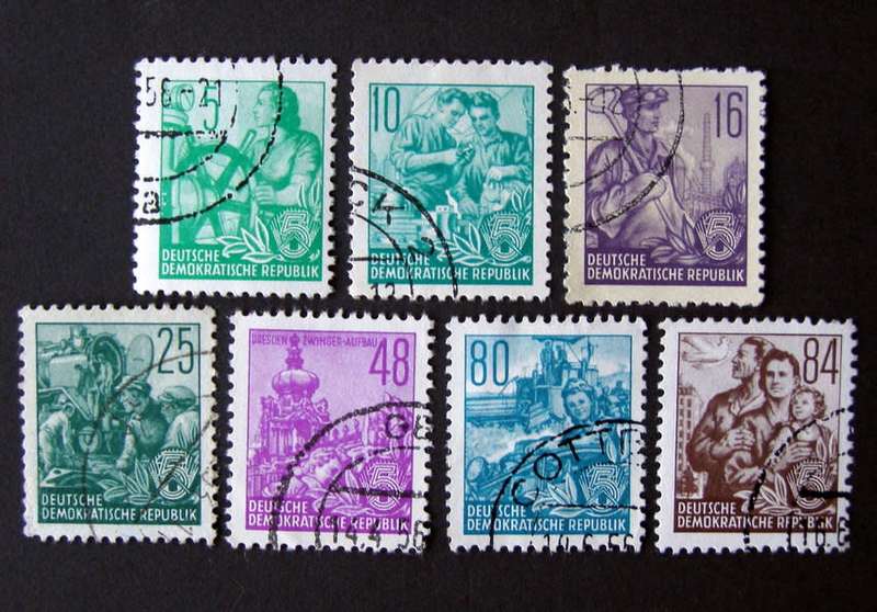 EAST GERMANY - 5-Year Plan Definitive (Design in tiny dots) 1953