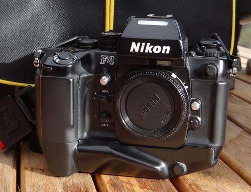 VINTAGE NIKON F4 SLR FILM CAMERA