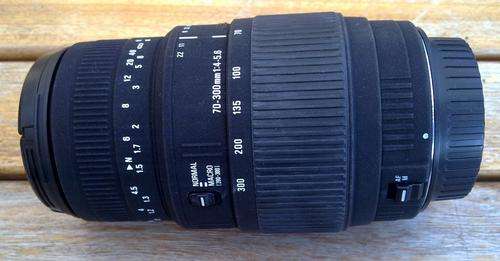 SIGMA 70-300mmF4-5.6 MACRO LENS - PRE-OWNED ****R1 NO RESERVE