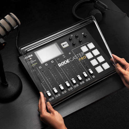 RØDECaster Pro Podcast Production Studio