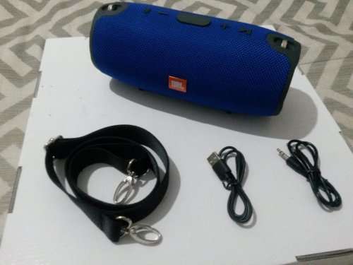 JBL mini XTREME PORTABLE WIRELESS Bluetooth SPEAKER BLUE-