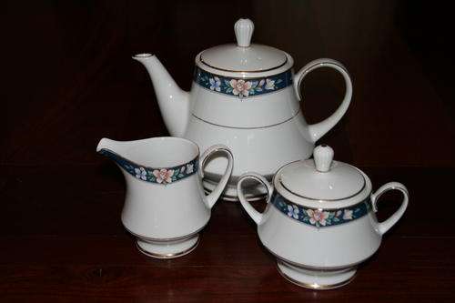 Noritake Legendary, Prescott 3880, Teapot Milk Jug & Sugar Bowl  --Discontinued Pattern--