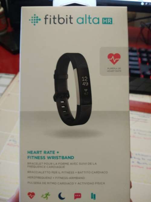fitbit alta HR