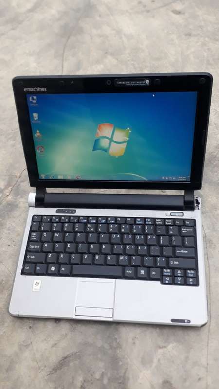 10.1" Mini Laptop
