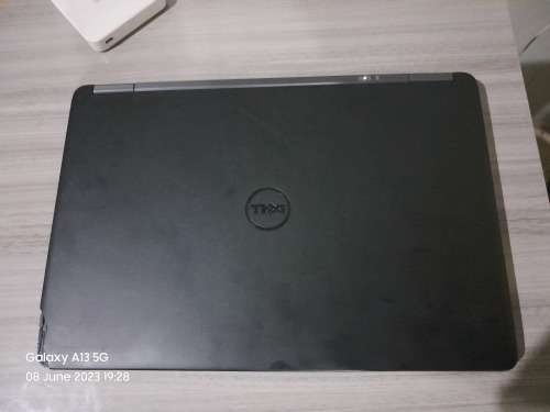 BEAUTIFUL DELL LATITUDE E7250 i5 5th GEN 8GB RAM 256GB SSD