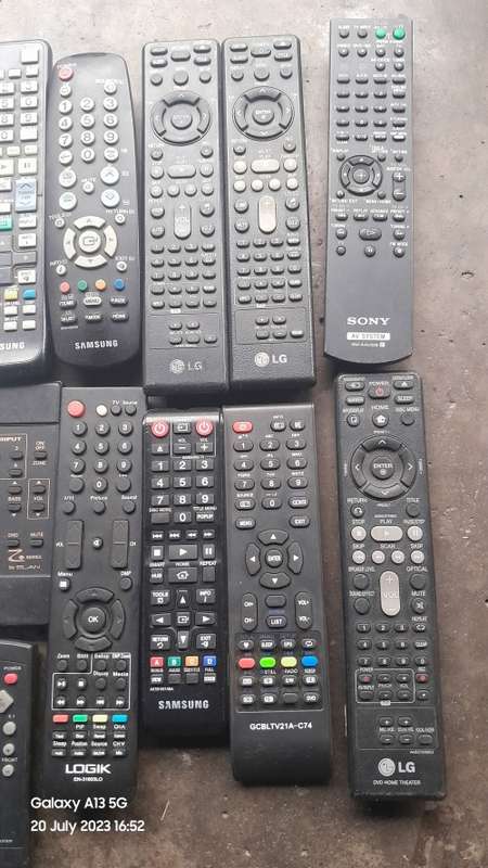 ASSORTED LOT OF REMOTES QUANTITY OF 27