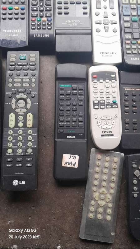ASSORTED LOT OF REMOTES QUANTITY OF 27