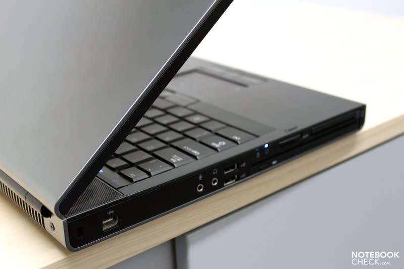 16GB RAM DELL PRECISION M6500 CORE i7  Q820 WITH 2 HDD