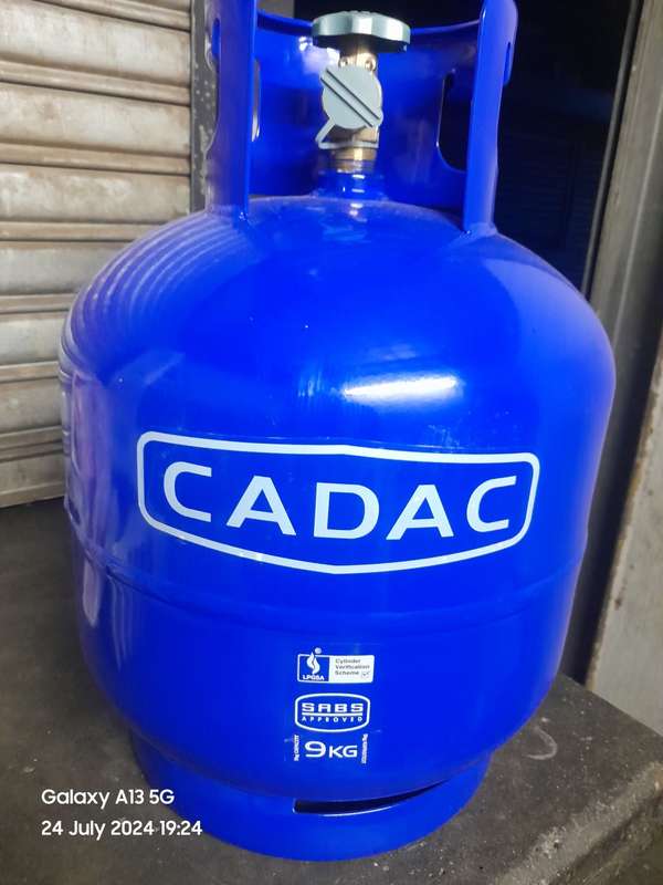 BRAND NEW CADAC 9KG GAS BOTTLE