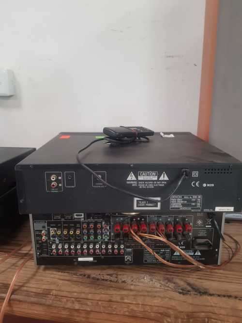 ALMIGHTY DENON AVR-1508 AMPLIFIER 7 CHANNELS AT 75 WATTS. (A MUST HAVE)