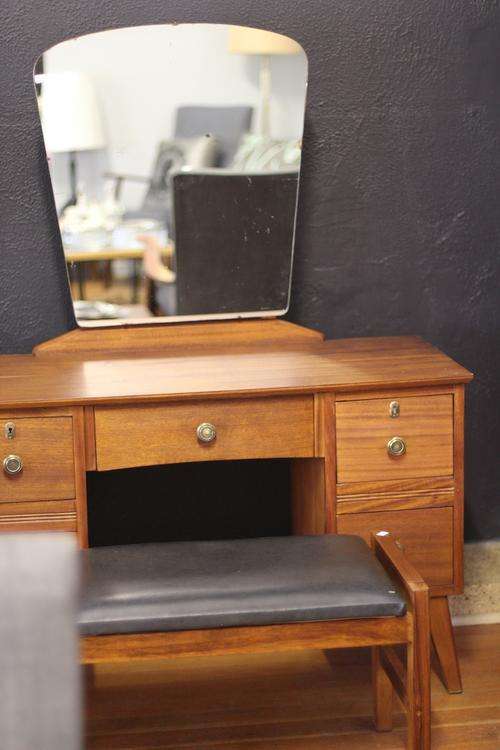 Beautifully restored retro dressing table