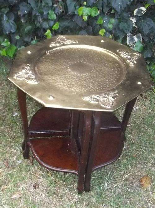 NEST OF TABLES WITH A DIFFERENCE