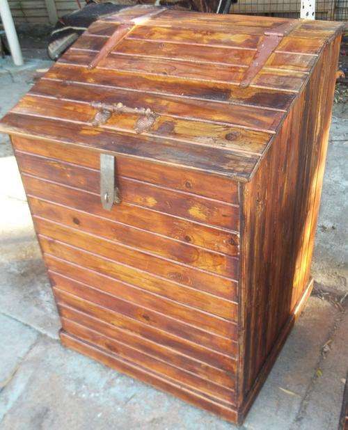 LARGE MULTI PURPOSE WOODEN KIST
