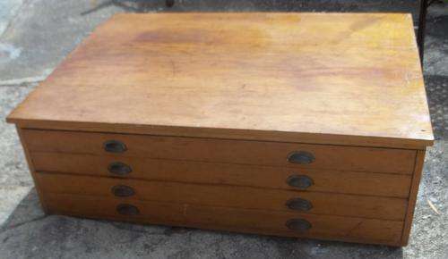 LARGE OREGON LOWBOY/ COFFEE TABLE WITH 4 LARGE DRAWERS
