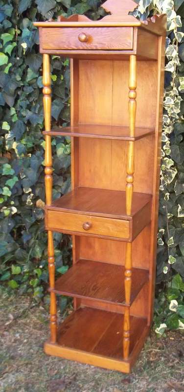 STUNNING VINTAGE OREGON DISPLAY CABINET WITH DRAWERS
