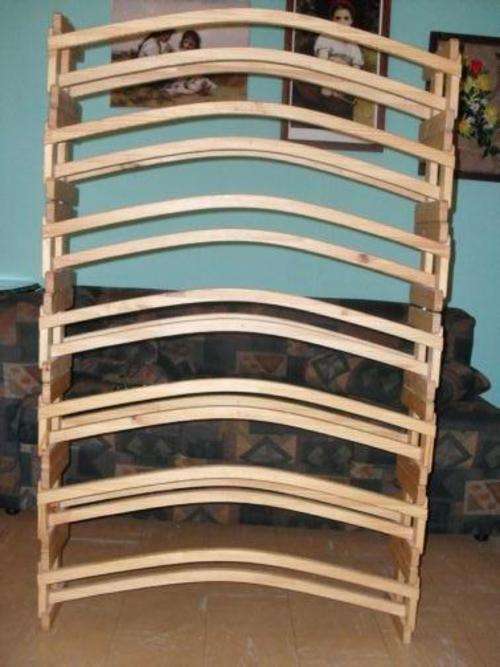EXPANDABLE WOODEN WINE RACKS