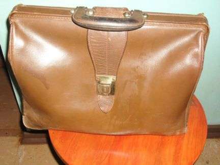 VINTAGE GENUINE LEATHER BRIEF CASE